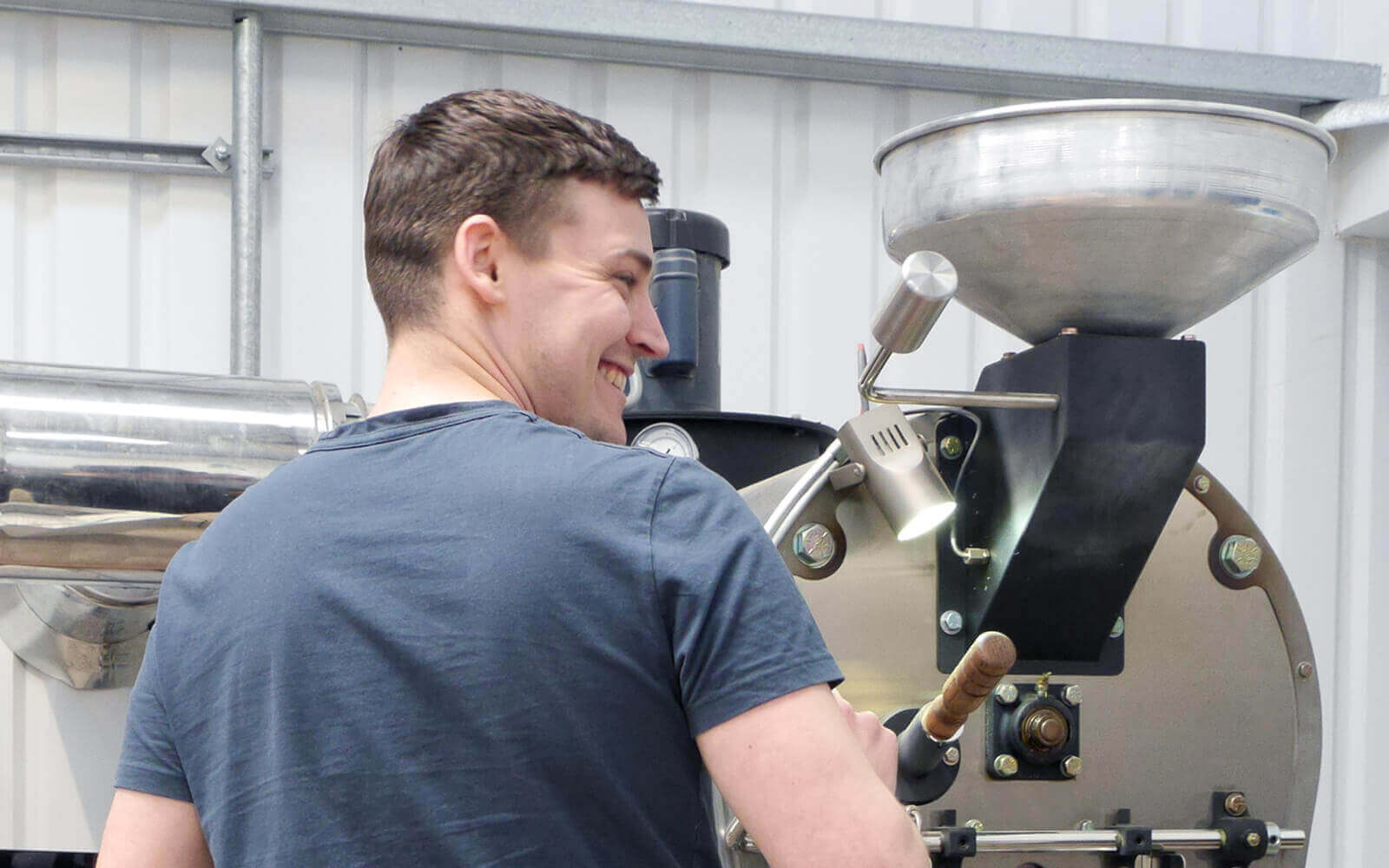 roasters/fire-and-flow/images/Callum%20Roasting.jpg
